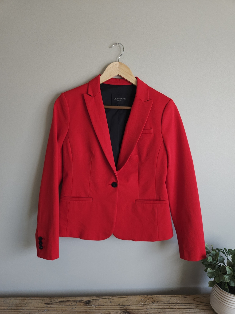 Banana Republic Classic Fit Red Blazer Jacket Size 4 Career Workwear